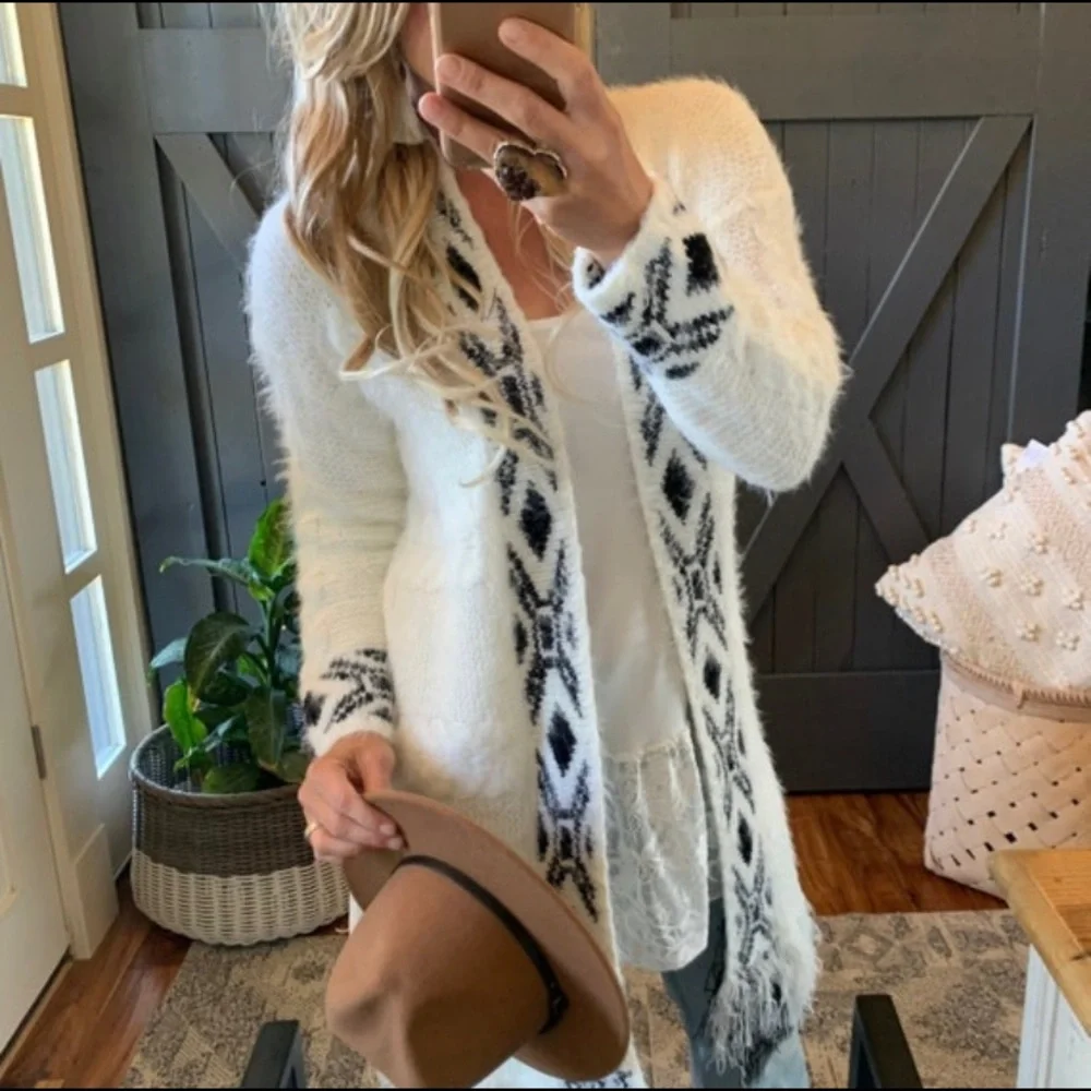 New Celtic Fringed Hem Long Fuzzy Cardigan Sweater Women's Western Boho Top Coat - Picture 3 of 8